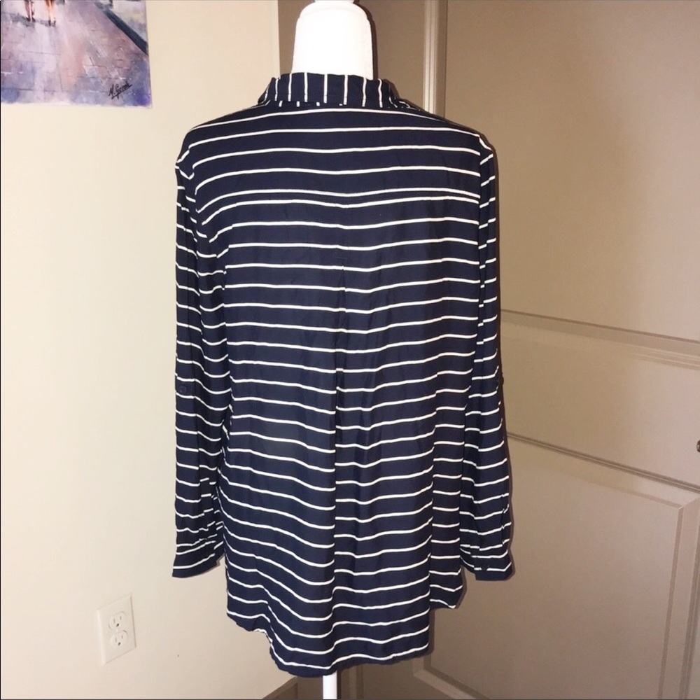 Beachlunchlounge Flowy Button Down // Size Large - image 2